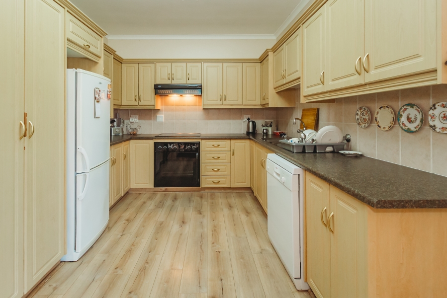 2 Bedroom Property for Sale in Heather Park Western Cape